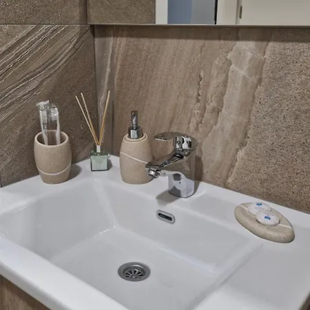Four4 Zlatibor Apartment *